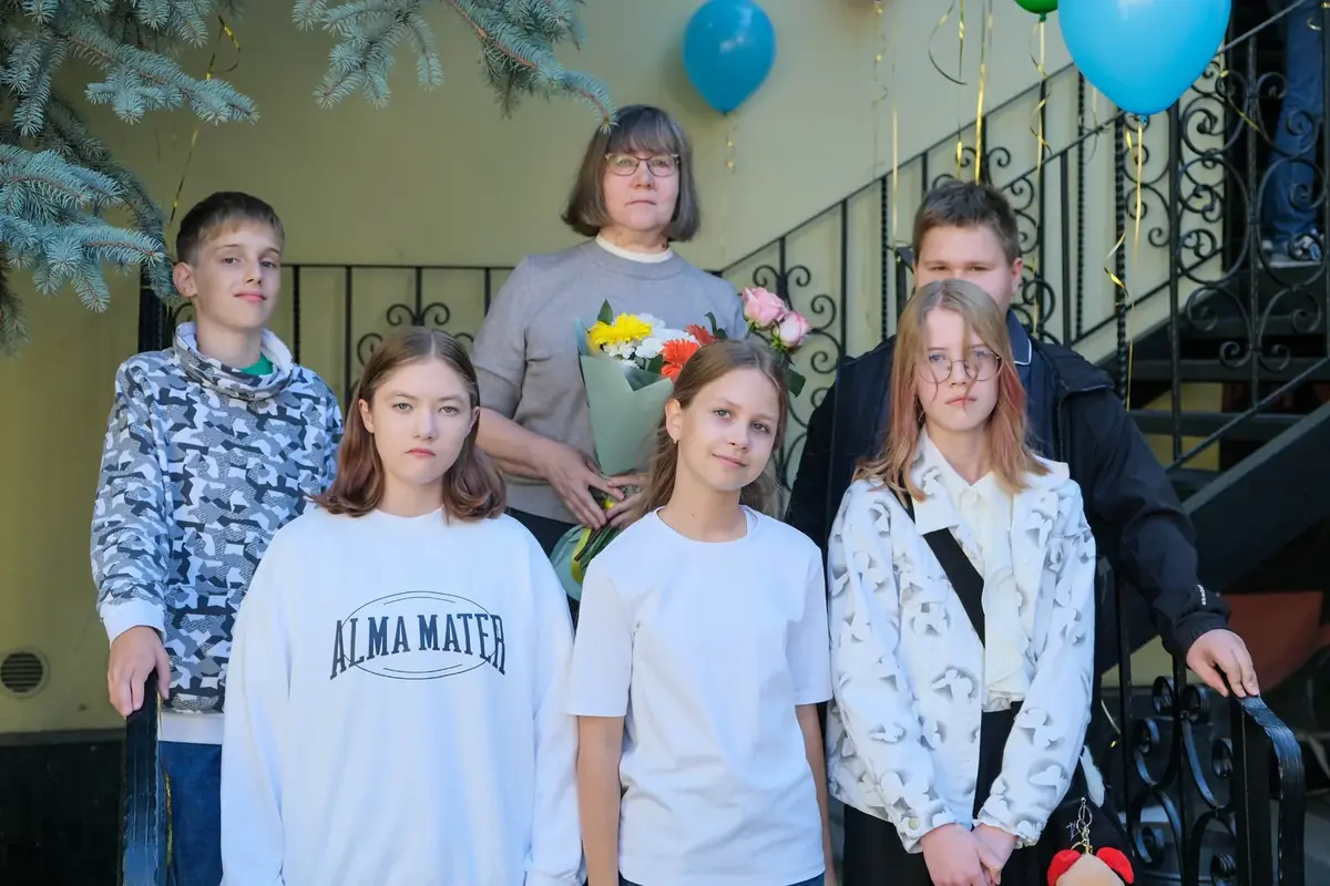 Класс и педагог — одна команда. Небольшой коллектив помогает поддерживать контакт и замечать вклад каждого ученика.